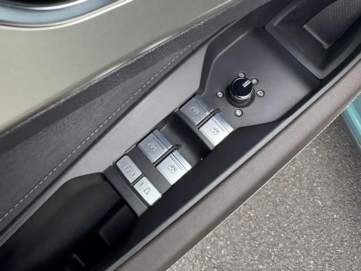 Audi Q5 e-tron 2022 50 e-tron quattro Glory Edition - Premium Outfit — миниатюра 18