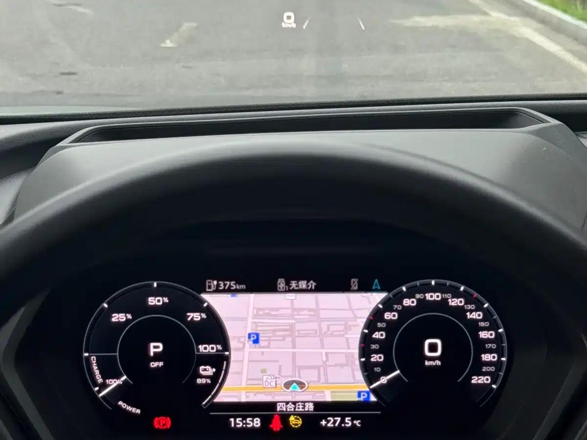 Audi Q5 e-tron 2022 50 e-tron quattro Glory Edition - Premium Outfit — миниатюра 26