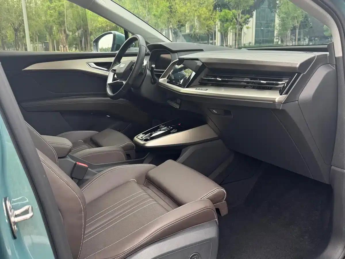 Audi Q5 e-tron 2022 50 e-tron quattro Glory Edition - Premium Outfit — миниатюра 10