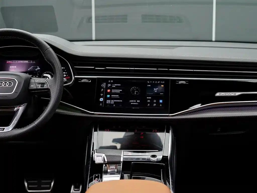 2022 Audi RS Q8 4.0T — миниатюра 16