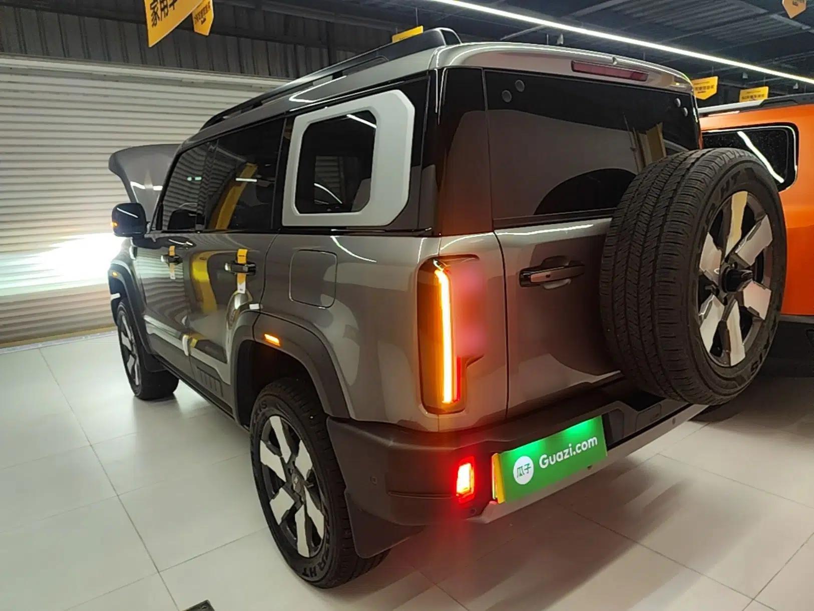 BAIC Off-Road BJ40 Electric Drive 2025 Advanced Edition — миниатюра 13