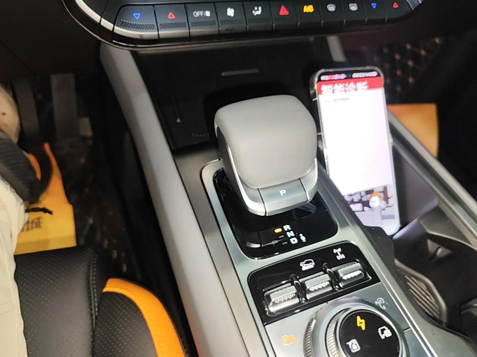 BAIC Off-Road BJ40 Electric Drive 2025 Advanced Edition — миниатюра 21