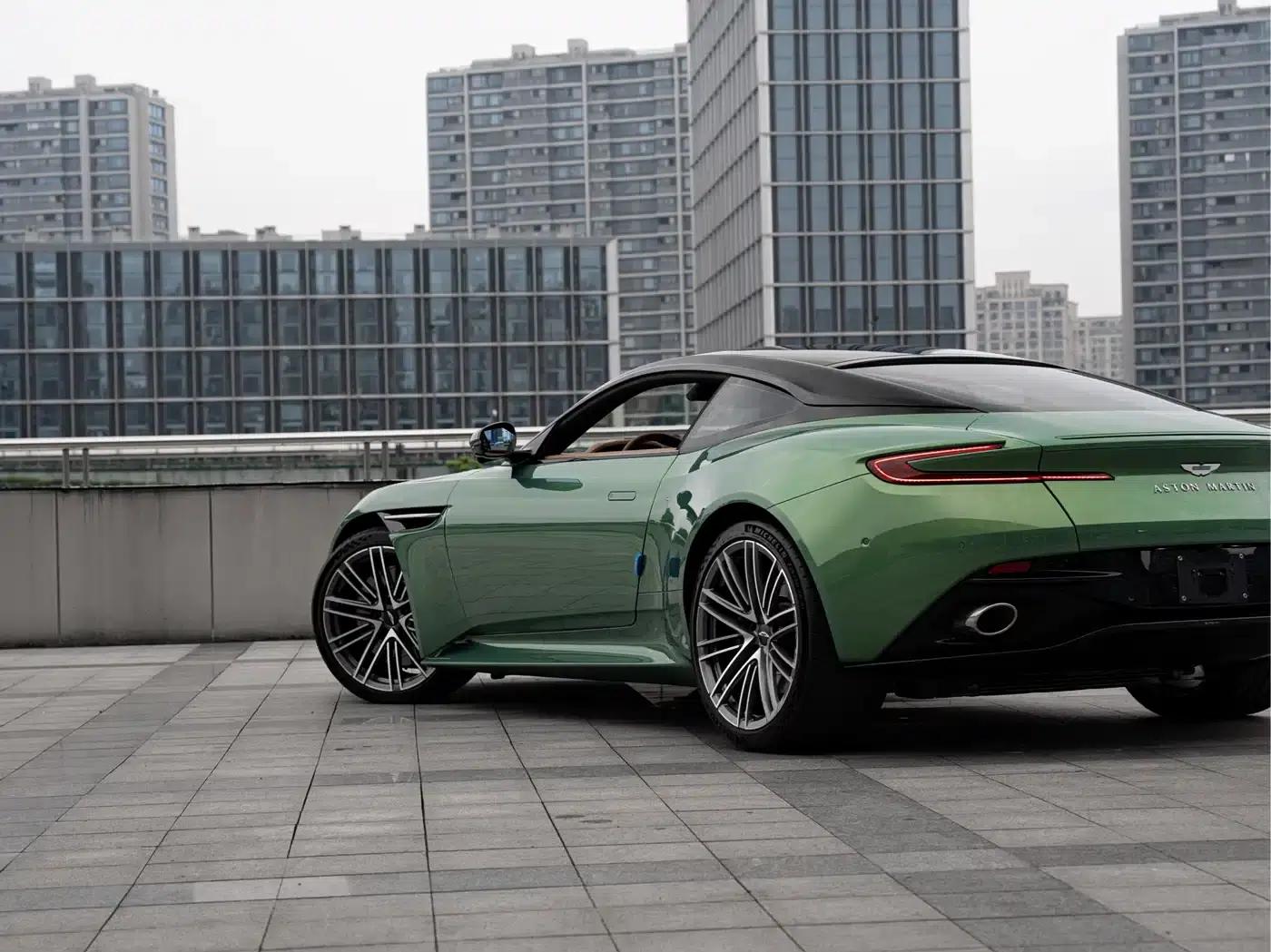 Aston Martin DB12 2025 4.0T V8 Coupe — миниатюра 9