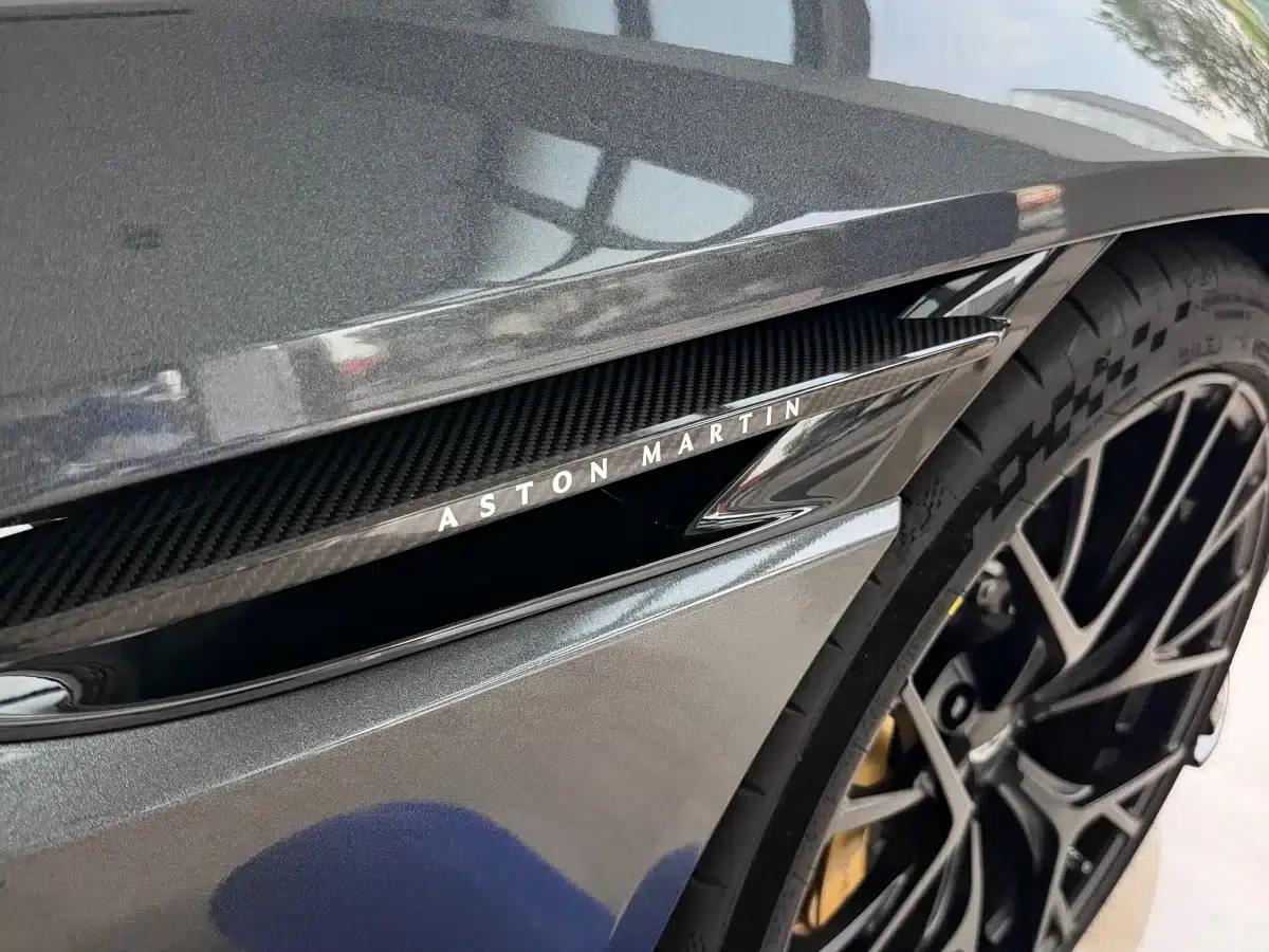 Aston Martin DB12 2025 4.0T V8 Coupe — миниатюра 5