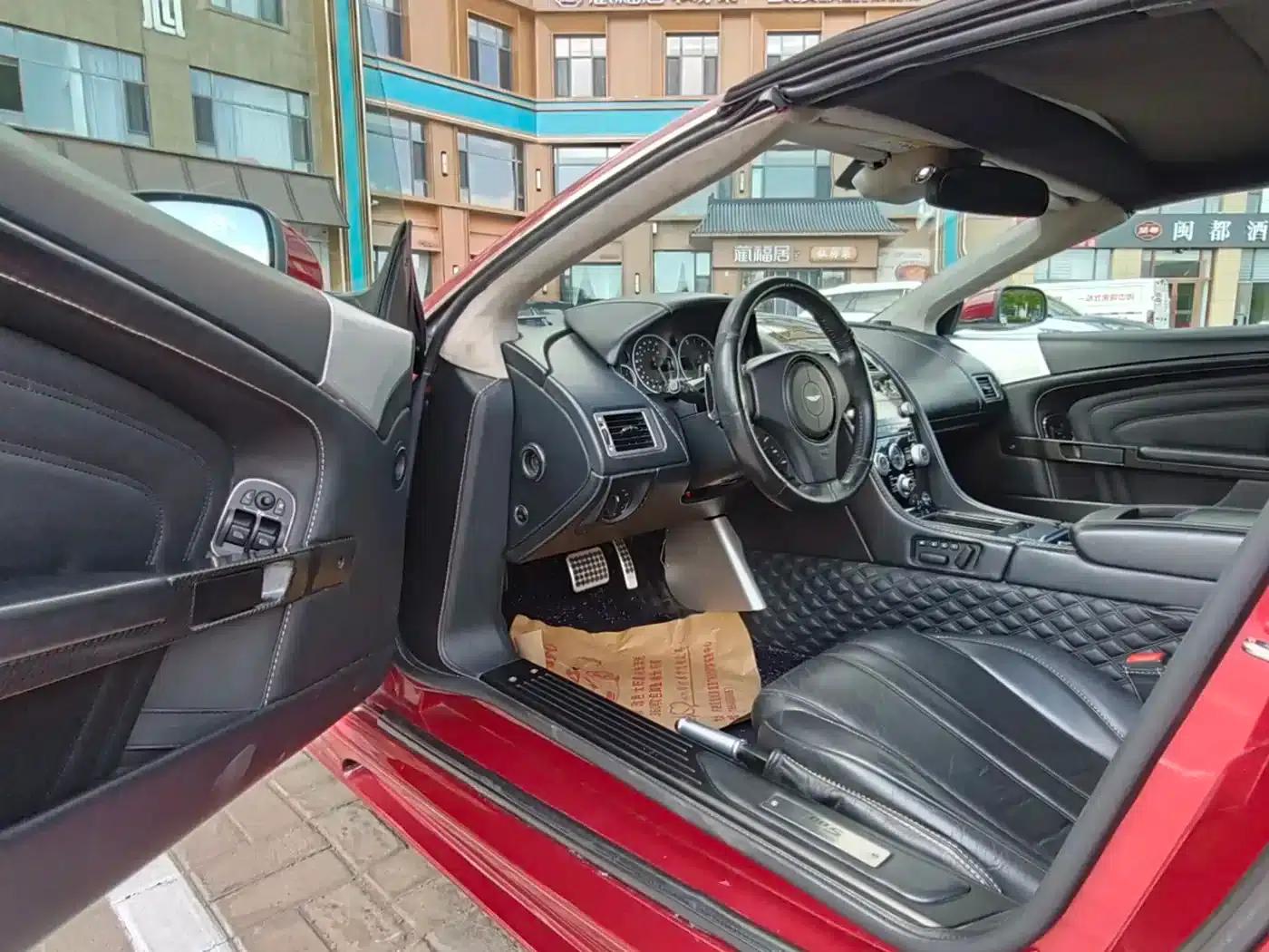 Aston Martin DBS 2009 6.0 Touchtronic Volante — миниатюра 23