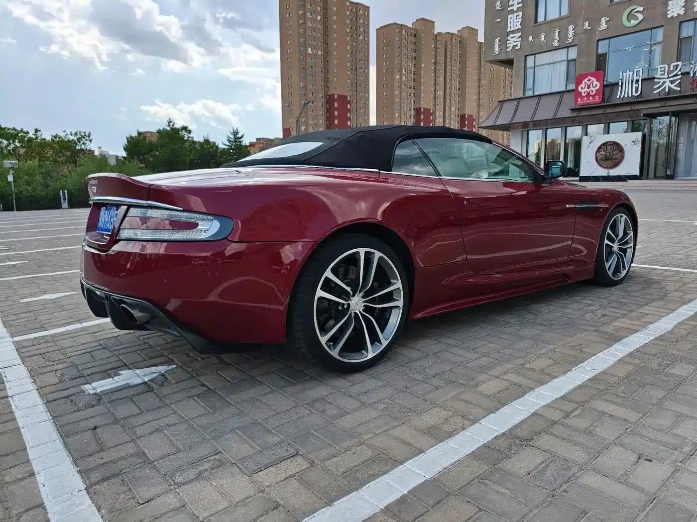 Aston Martin DBS 2009 6.0 Touchtronic Volante — миниатюра 7