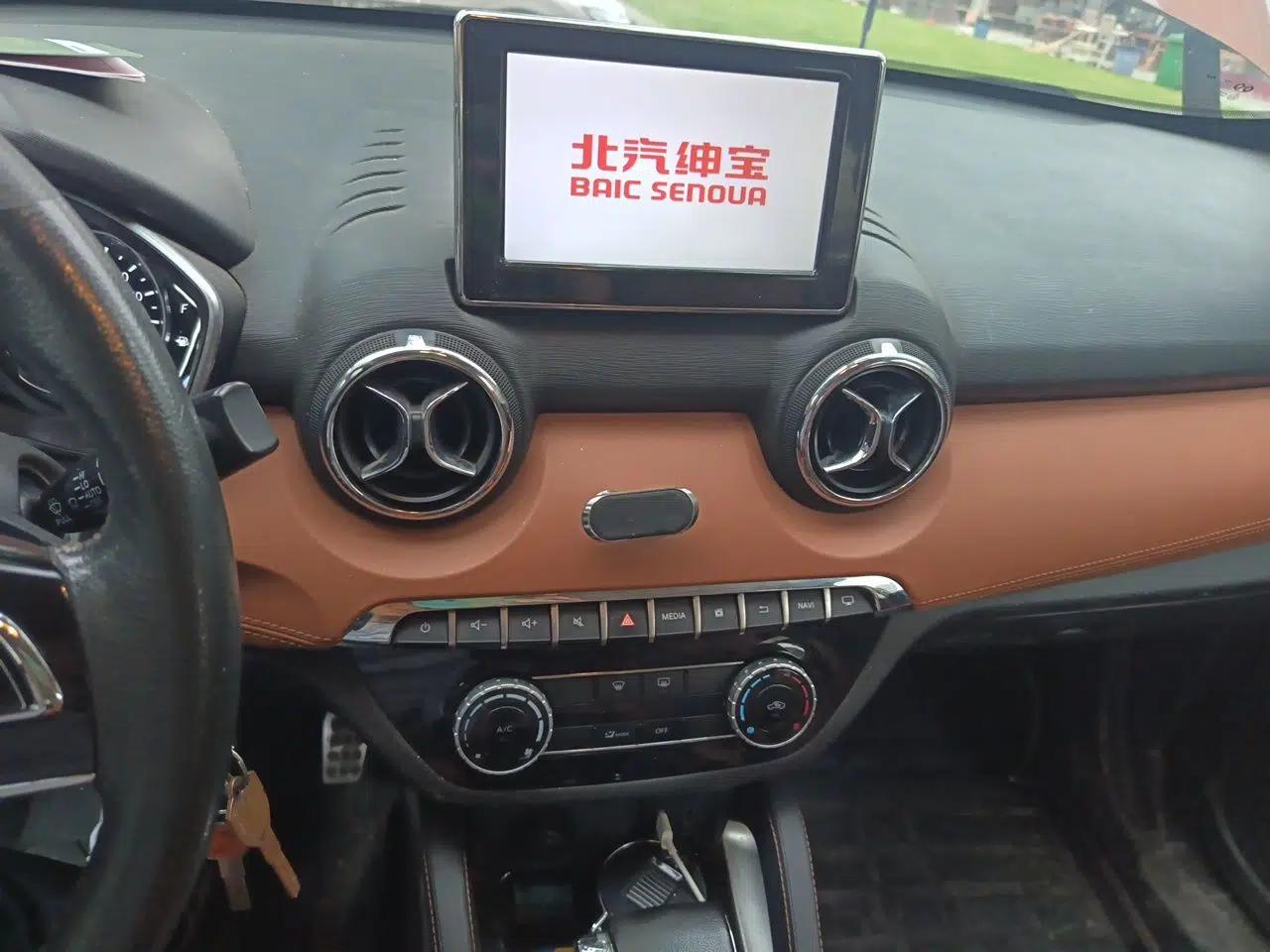 BAIC Senova X35 2016 1.5L Automatic Prestige Edition — миниатюра 13