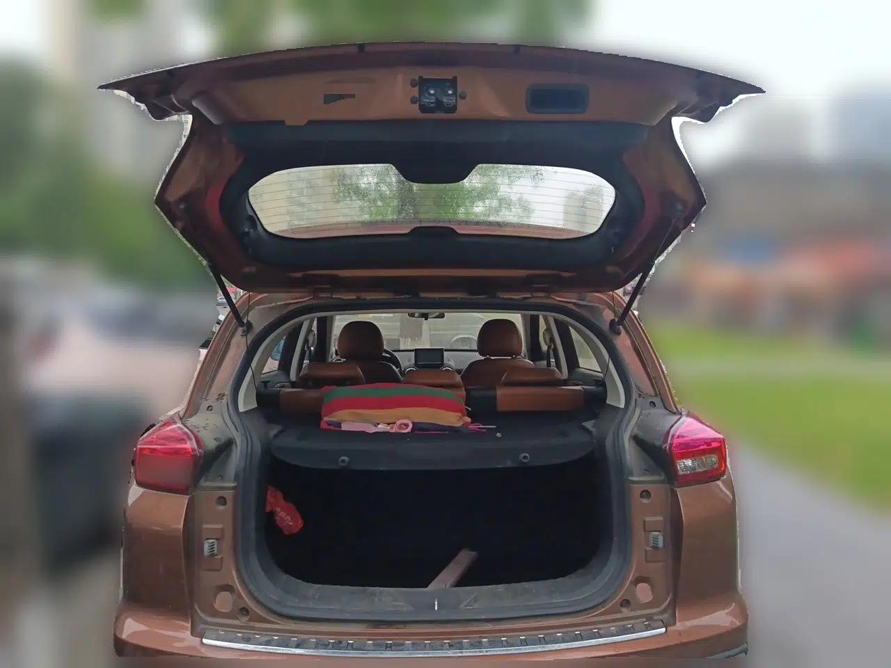 BAIC Senova X35 2016 1.5L Automatic Prestige Edition — миниатюра 19