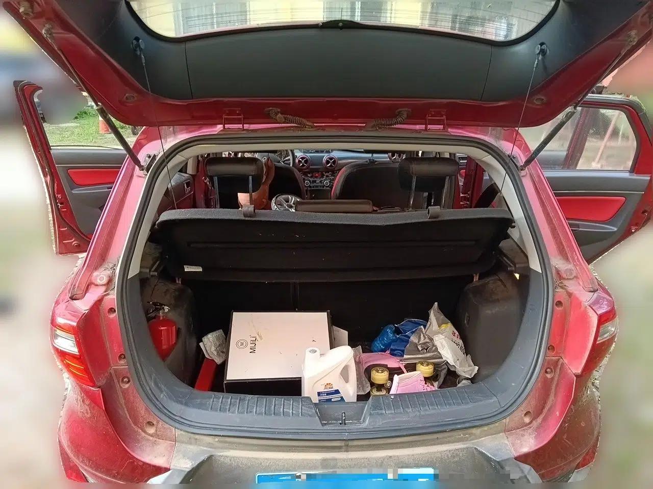 BAIC Senova X25 2015 1.5L Manual Elite Edition — миниатюра 19