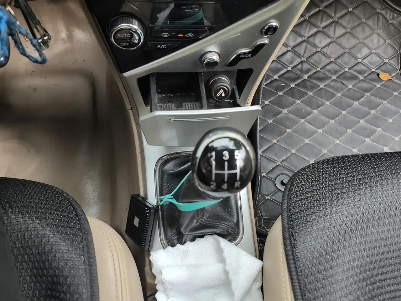 Great Wall C30 2013 1.5L Manual Luxury Model — миниатюра 14