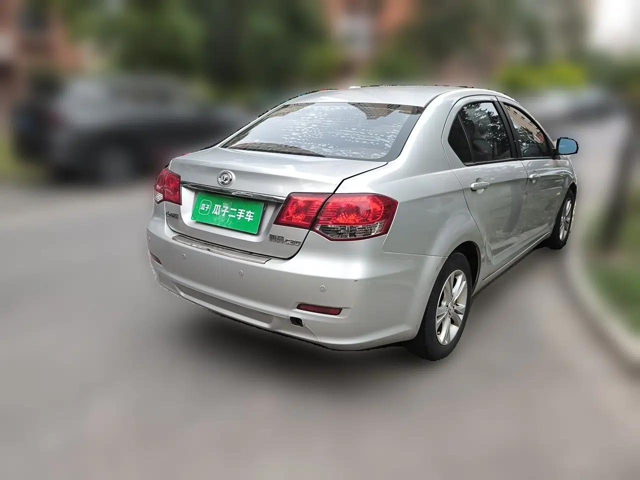 Great Wall C30 2013 1.5L Manual Luxury Model — миниатюра 6