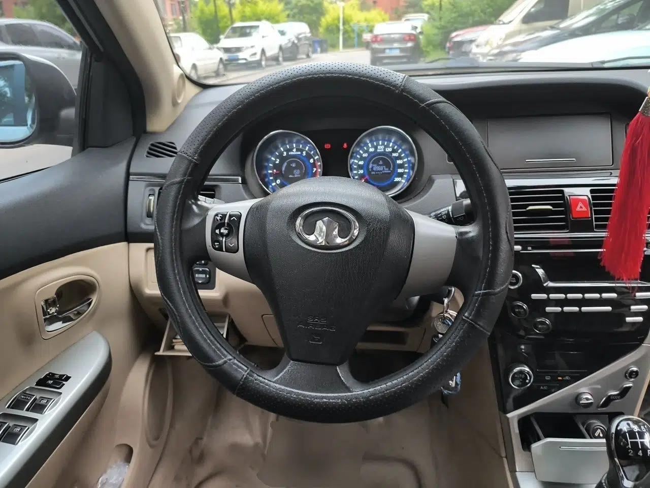 Great Wall C30 2013 1.5L Manual Luxury Model — миниатюра 10