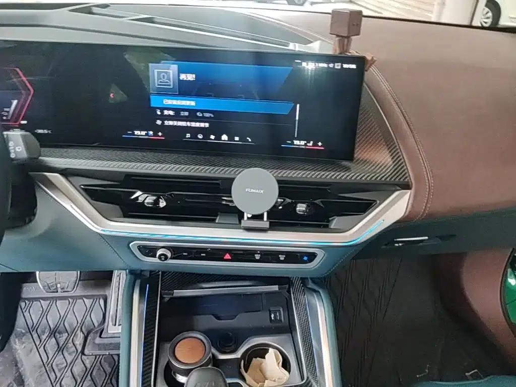 BMW XM 2023 50e — миниатюра 13