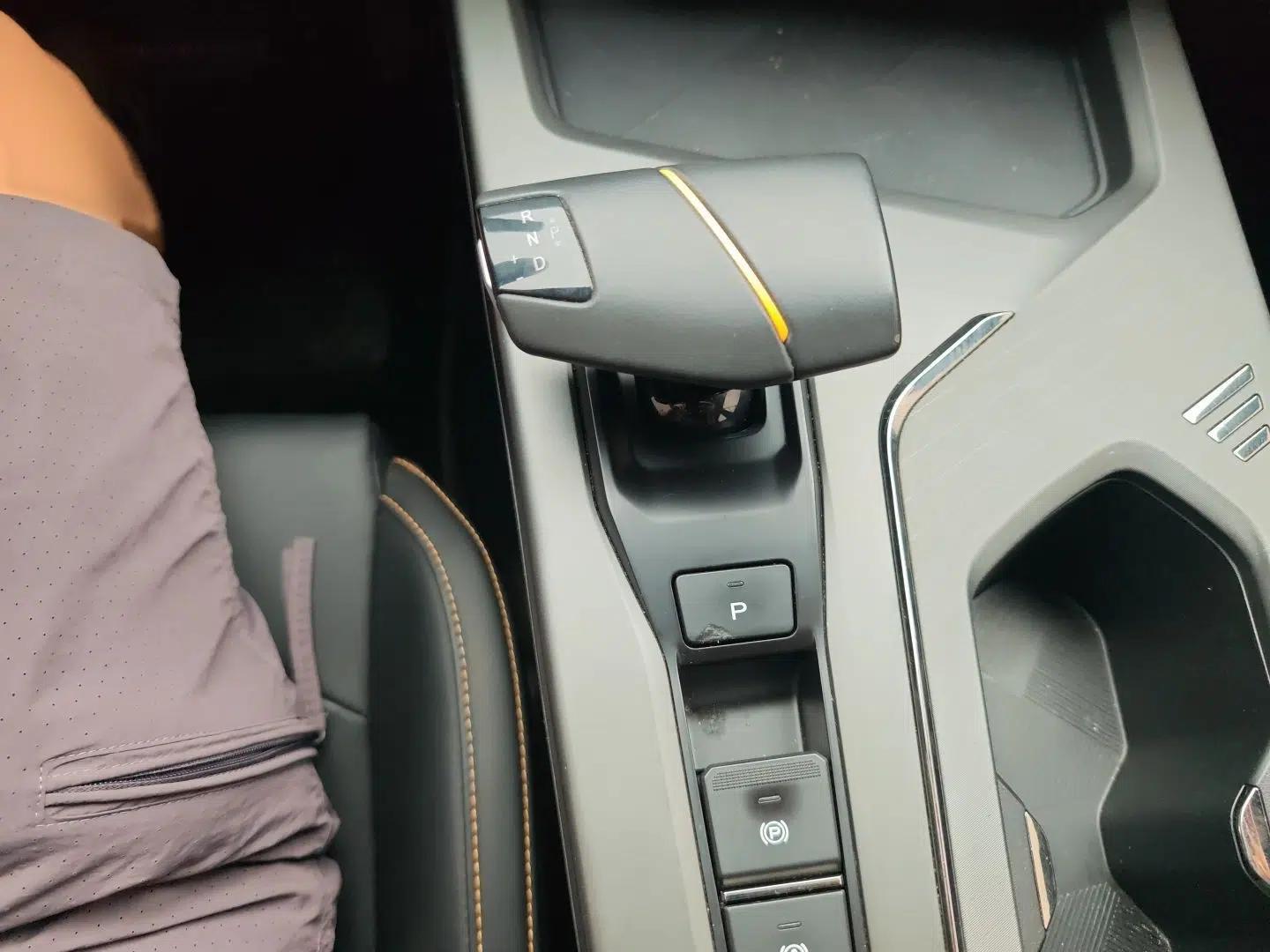 CHANGAN OSHAN X5 PLUS 2023 1.5T DCT Excellence Edition — миниатюра 11