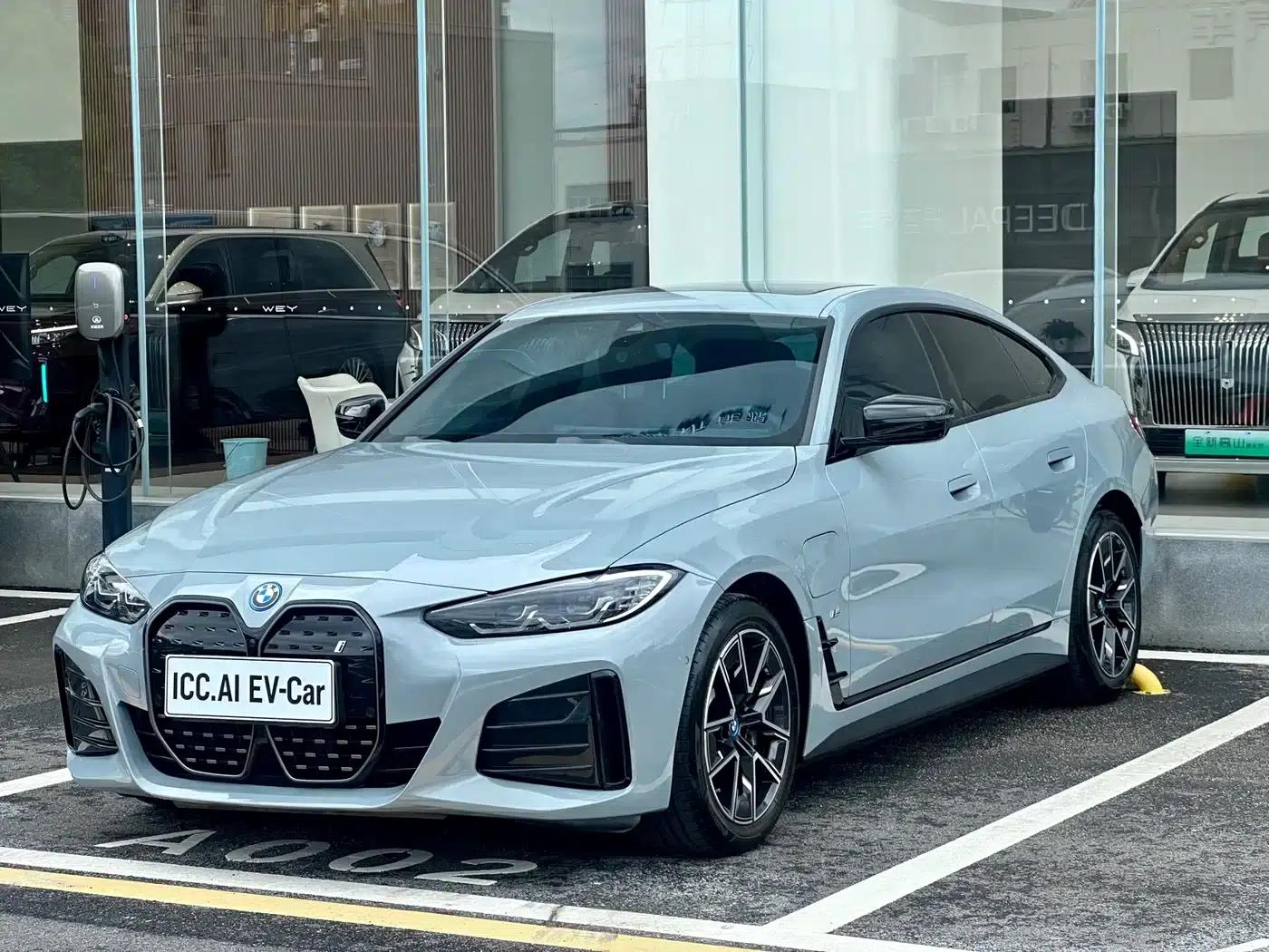 BMW i4 2023 eDrive40 — миниатюра 1