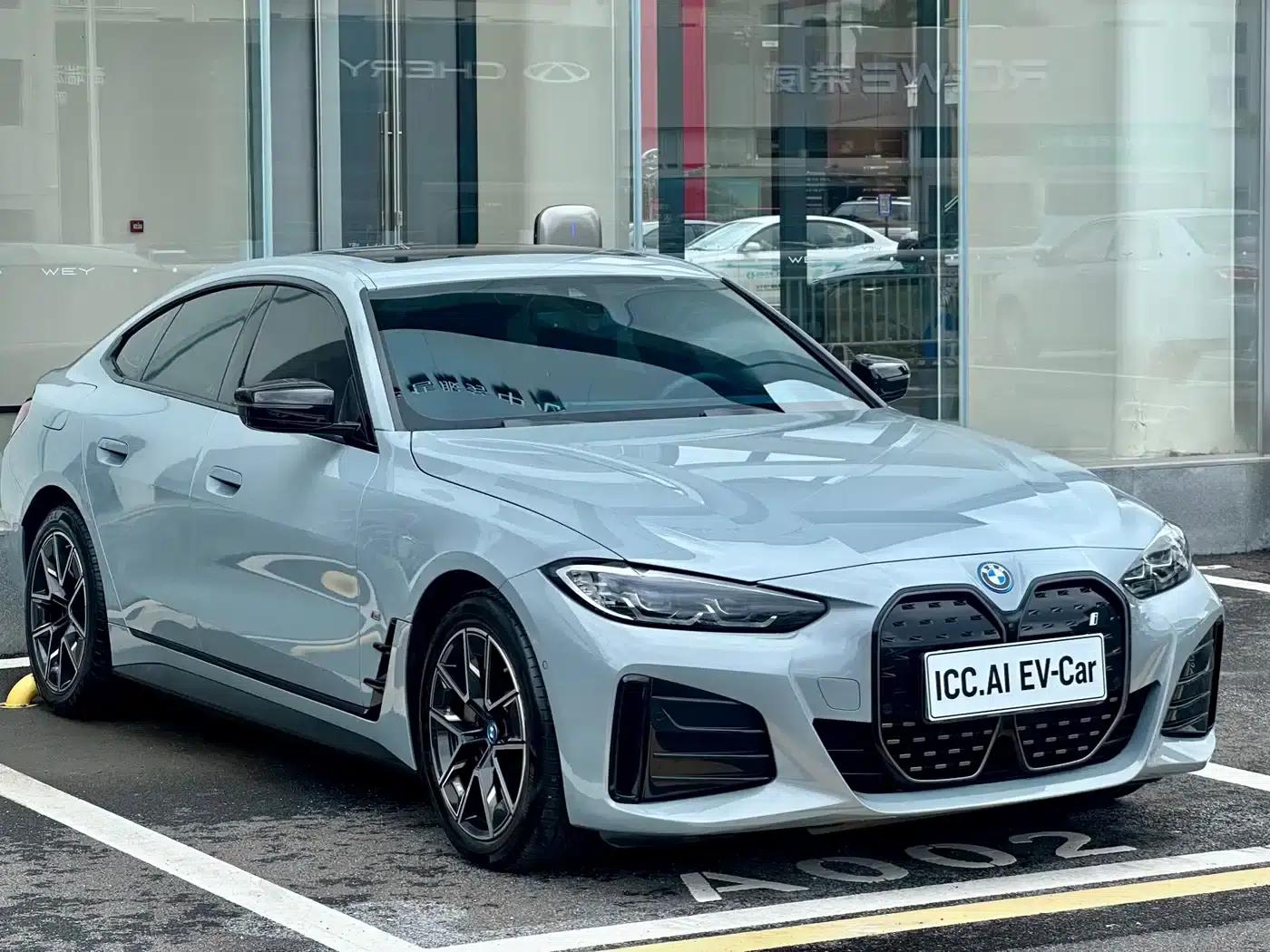 BMW i4 2023 eDrive40 — миниатюра 3