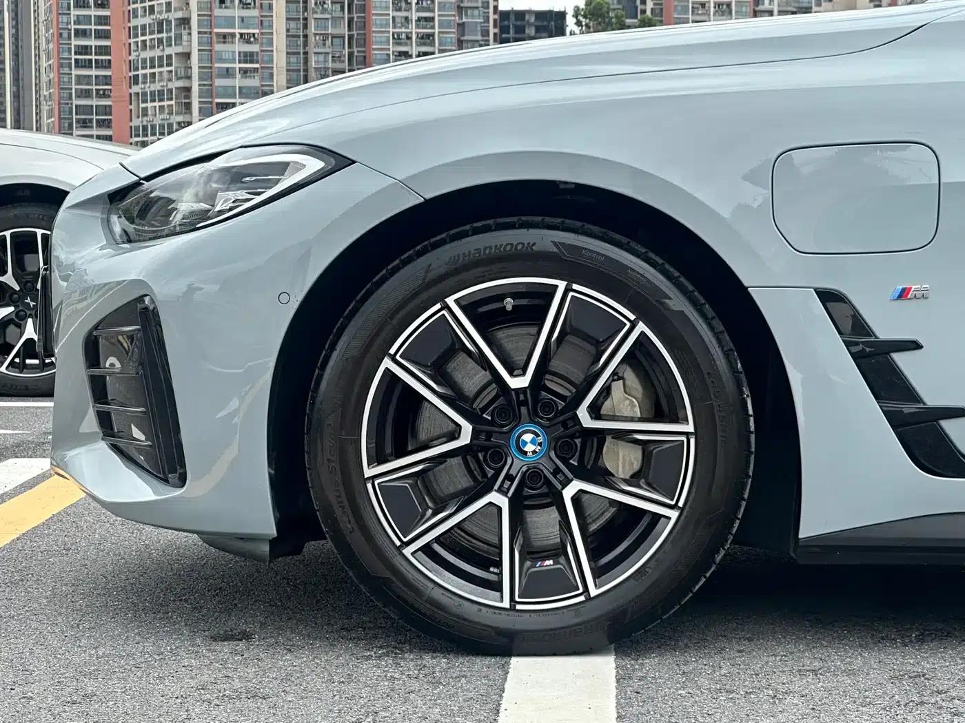 BMW i4 2023 eDrive40 — миниатюра 8