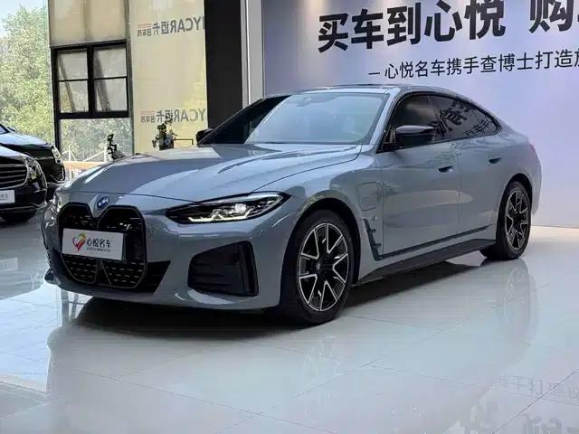 BMW i4 2023 eDrive40