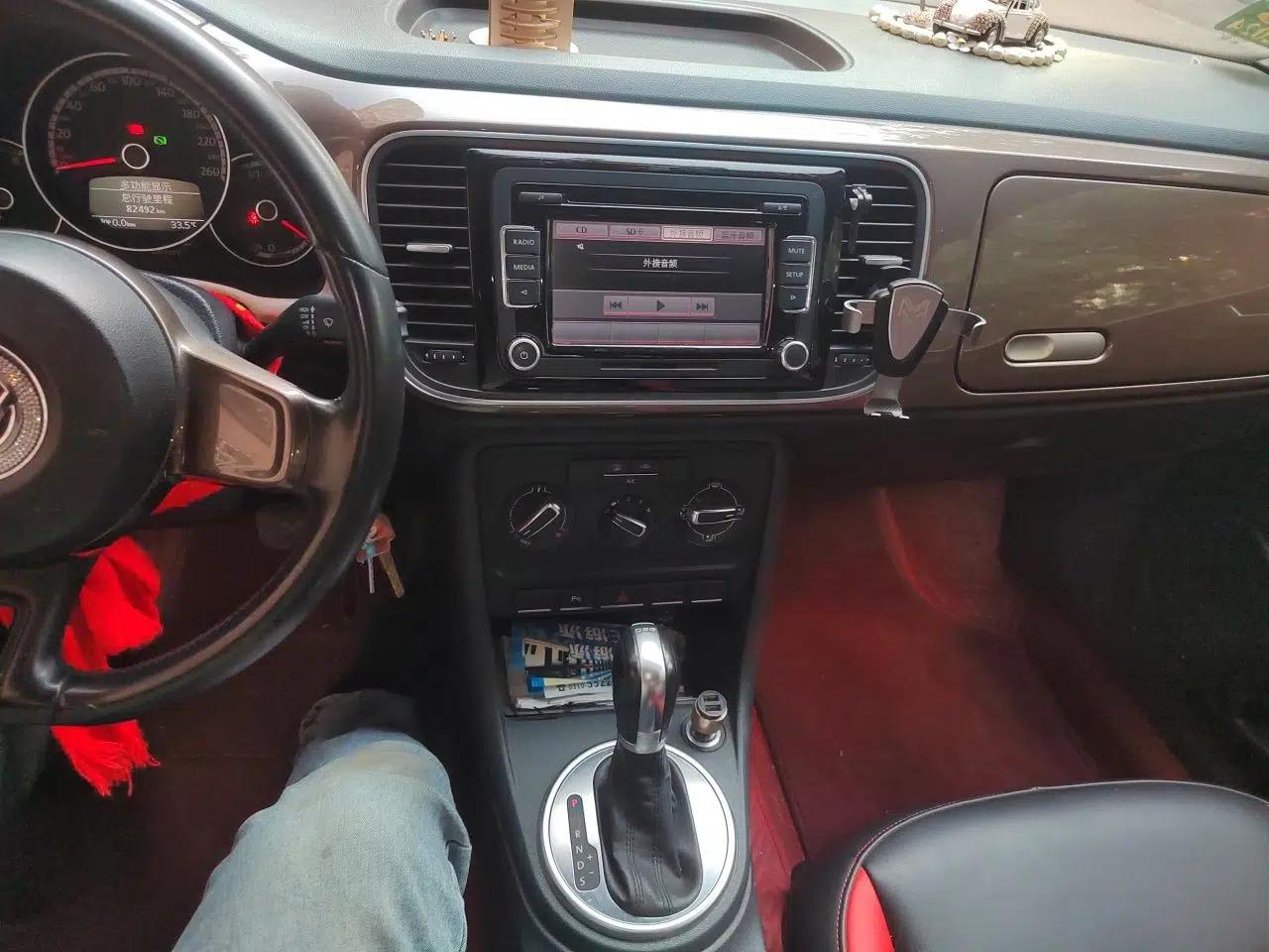 Volkswagen Beetle 2014 1.2TSI Fashion Edition — миниатюра 13