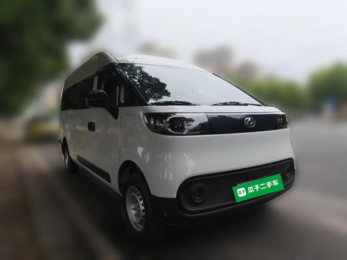 SAIC MAXUS Dana V1 2025 V1+ Long Wheelbase High-Roof Multi-Function Version (62 kWh) — миниатюра 3