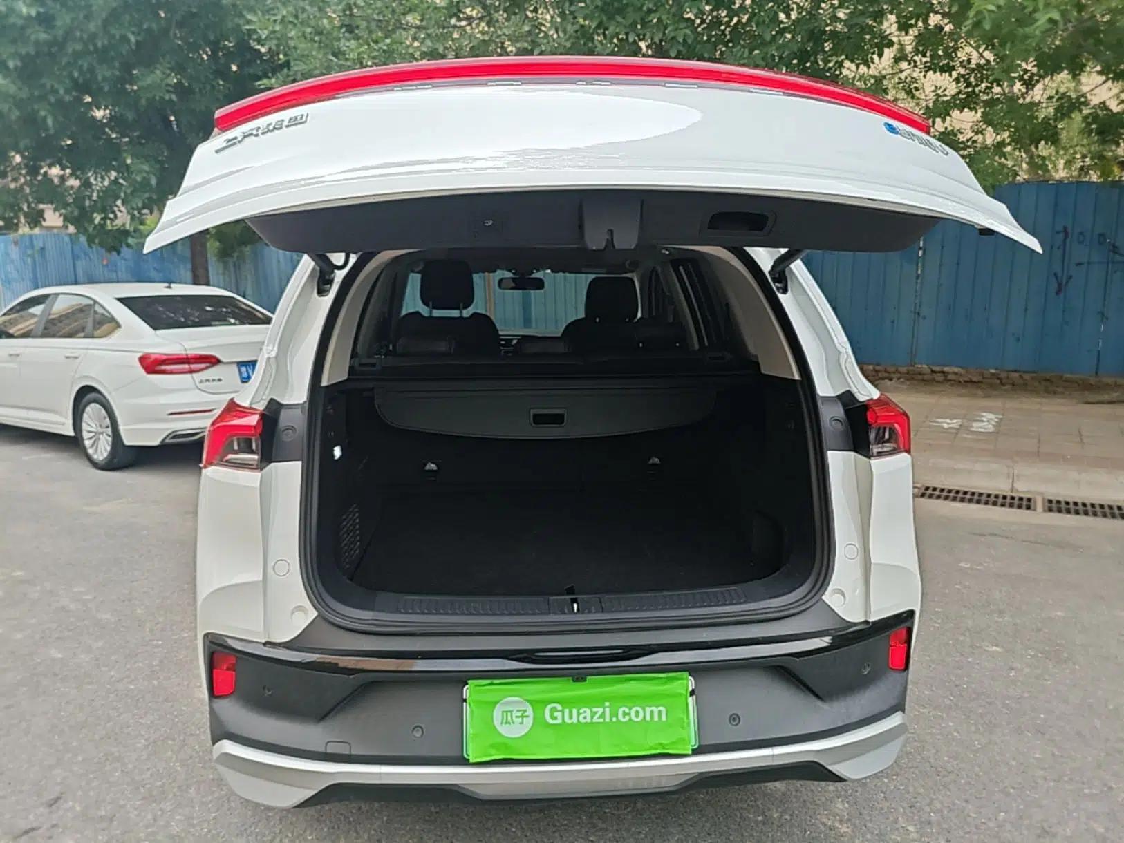 SAIC MAXUS EUNIQ 6 2021 LITE+ Smart Edition — миниатюра 22