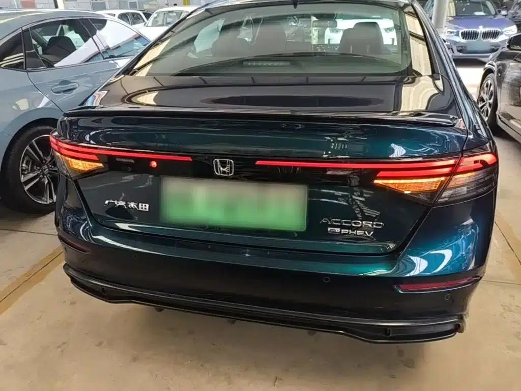 Accord PHEV 2023 2.0L e:PHEV Flagship Edition — миниатюра 6