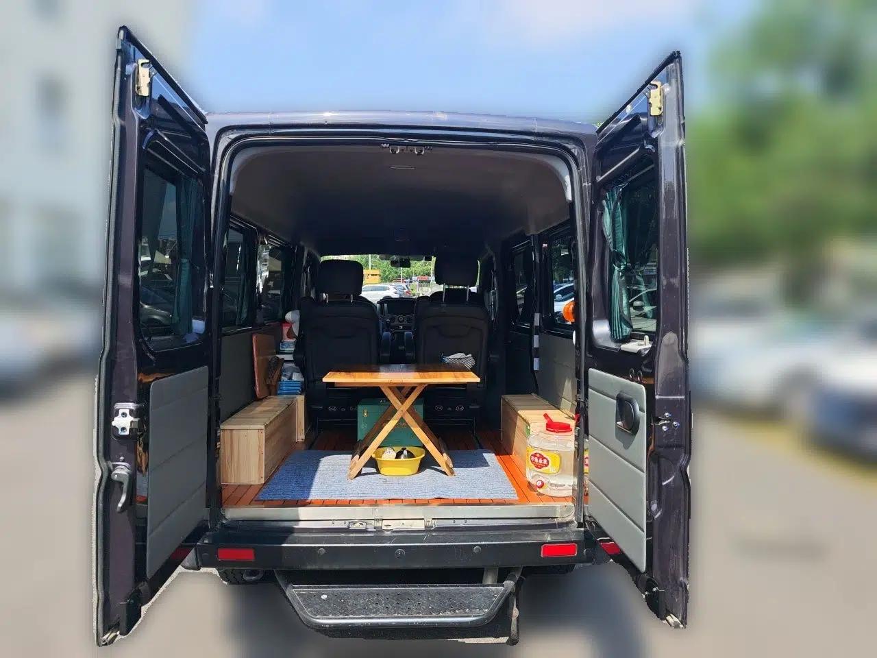 Dongfeng Yufeng 2021 2.3T V9 Logistics Vehicle Short Wheelbase Mid-Roof Design 5-9 Seater China V Emission Standard WP2.3 — миниатюра 19