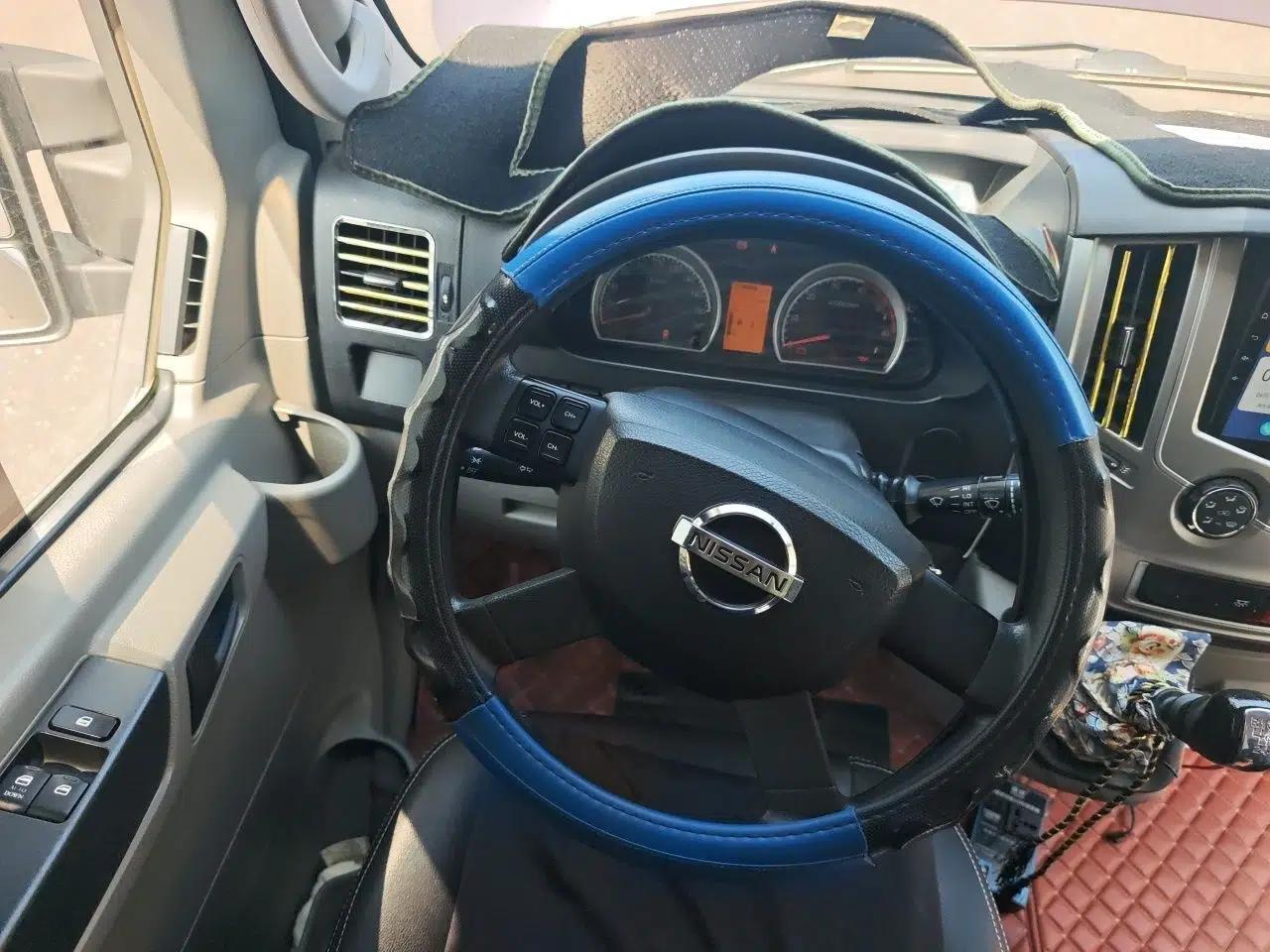 Dongfeng Yufeng 2021 2.3T V9 Logistics Vehicle Short Wheelbase Mid-Roof Design 5-9 Seater China V Emission Standard WP2.3 — миниатюра 10