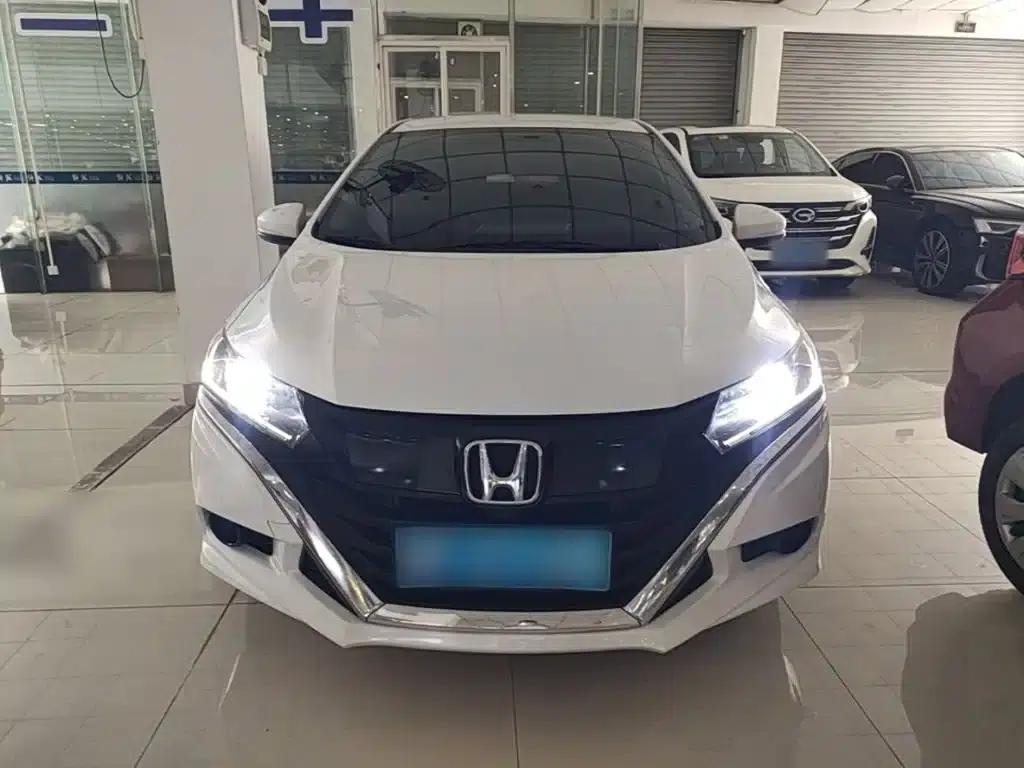 2017 Honda Crider 1.5L CVT Classic Edition — миниатюра 3
