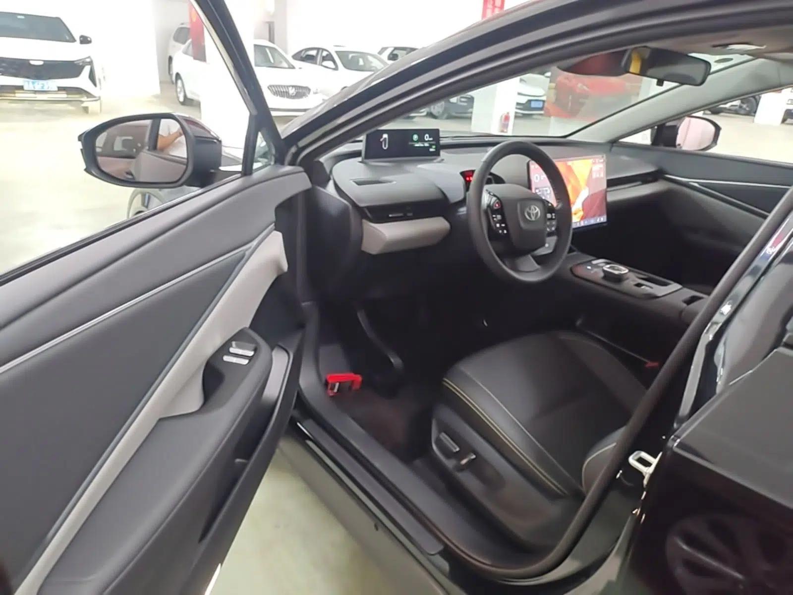 Toyota bZ5 2025 Model 550 PRO — миниатюра 18