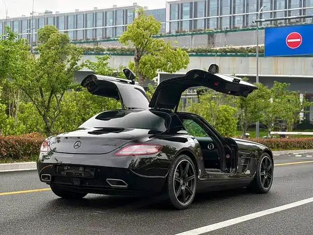 2011 Mercedes-Benz SLS AMG