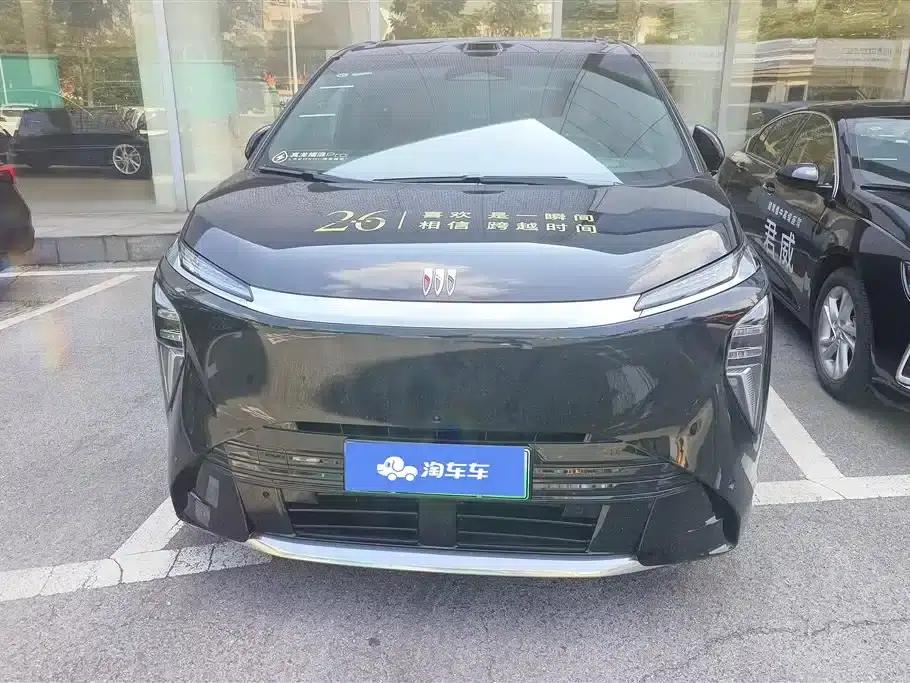 Buick Ultimate Family 2026 Pure Electric Luxury Edition — миниатюра 2