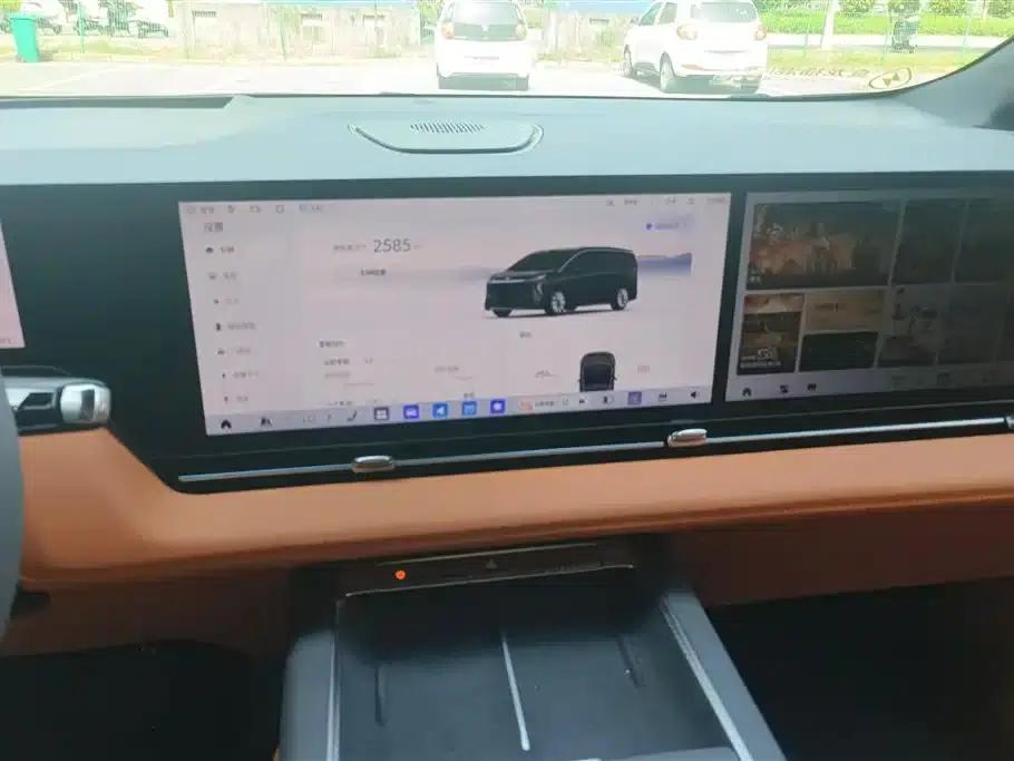 Buick Ultimate Family 2026 Pure Electric Luxury Edition — миниатюра 13