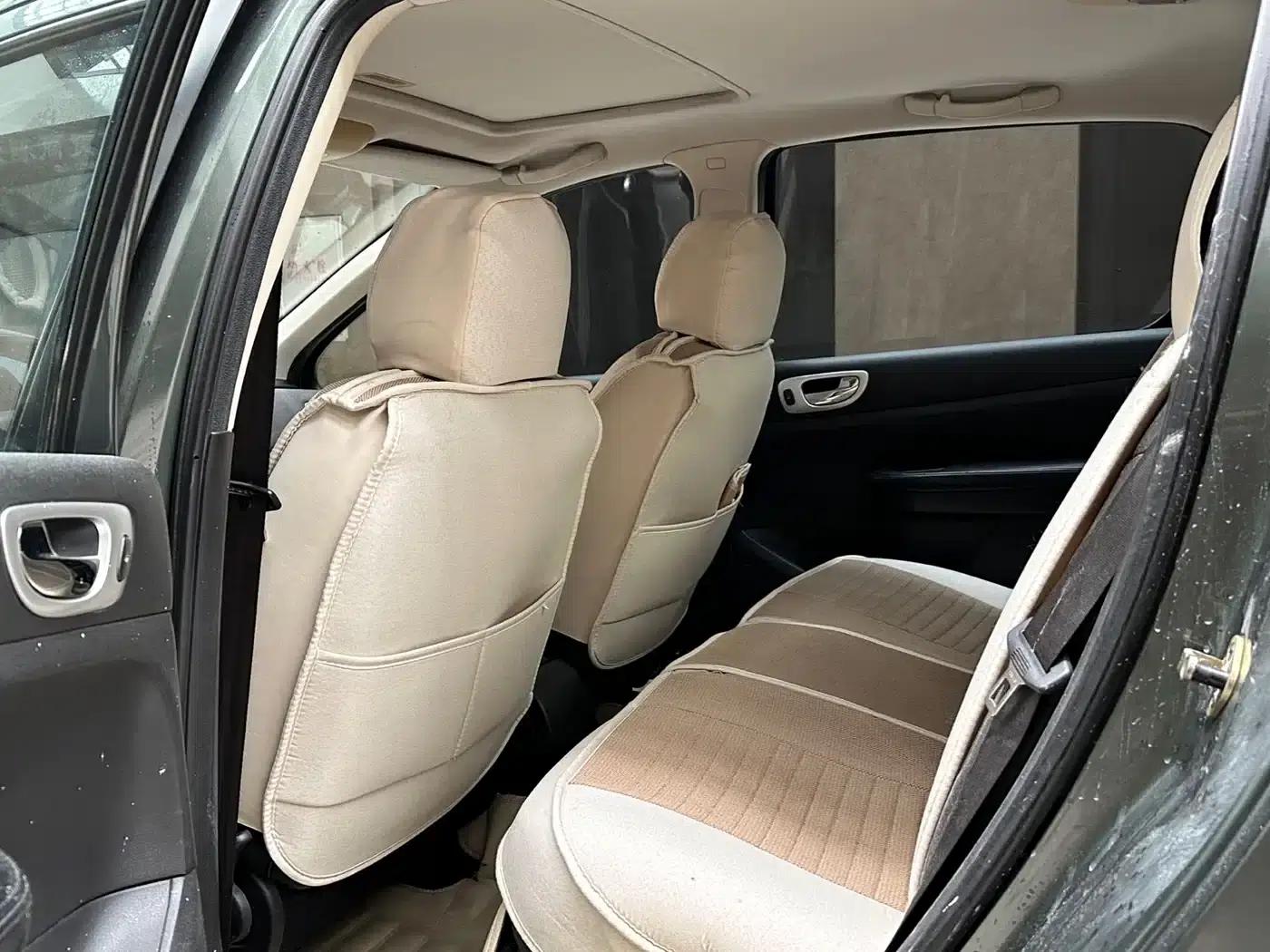 Peugeot 307 2010 Sedan 1.6L Automatic Comfort Edition — миниатюра 7
