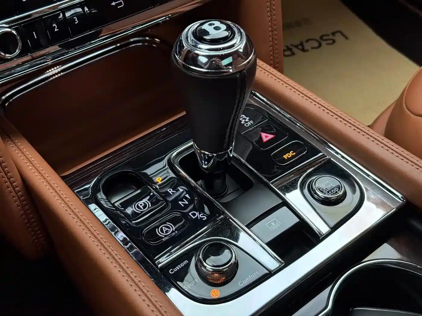 Mulsanne 2017 6.8T Long Wheelbase — миниатюра 11