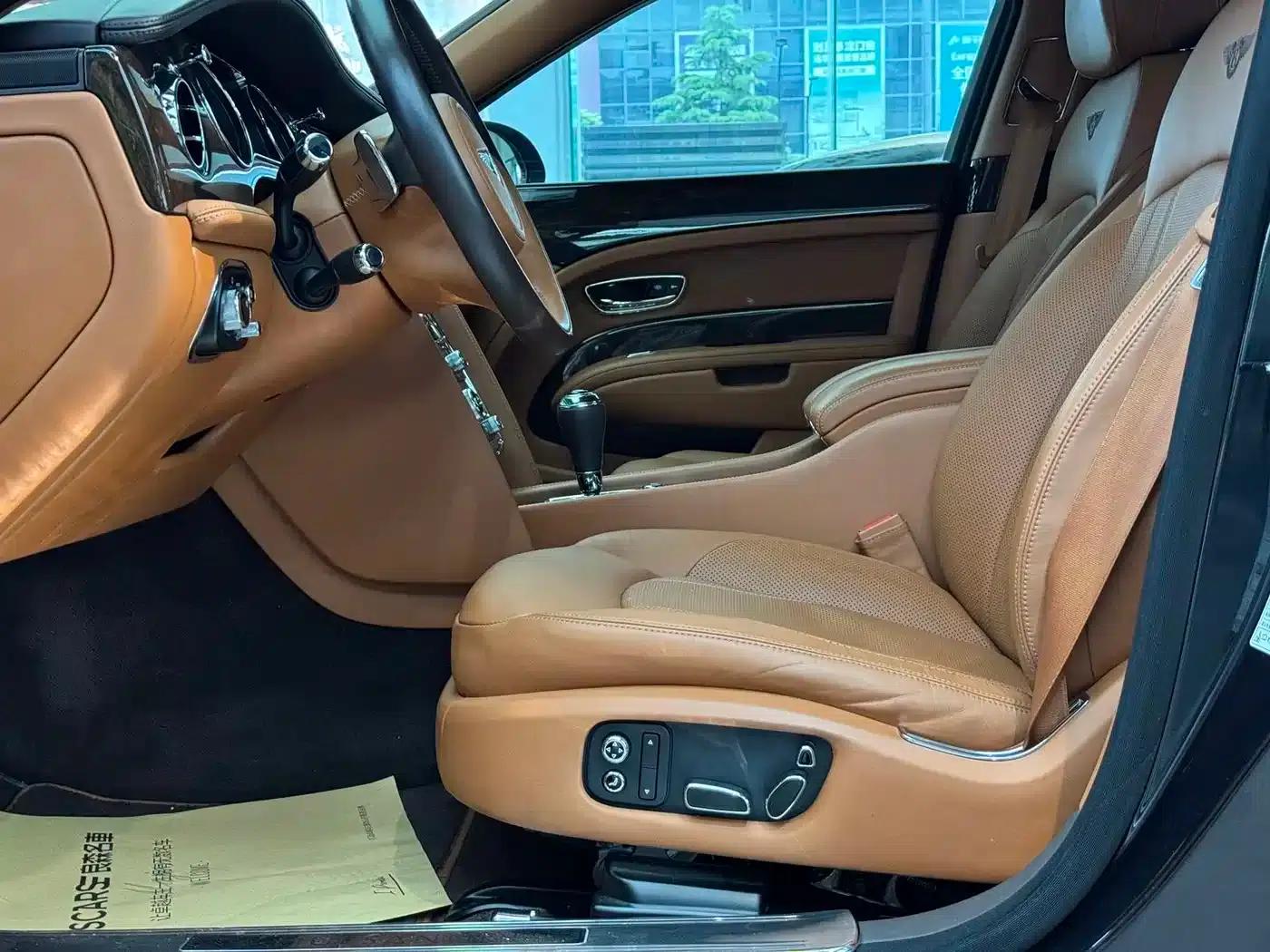 Mulsanne 2017 6.8T Long Wheelbase — миниатюра 15
