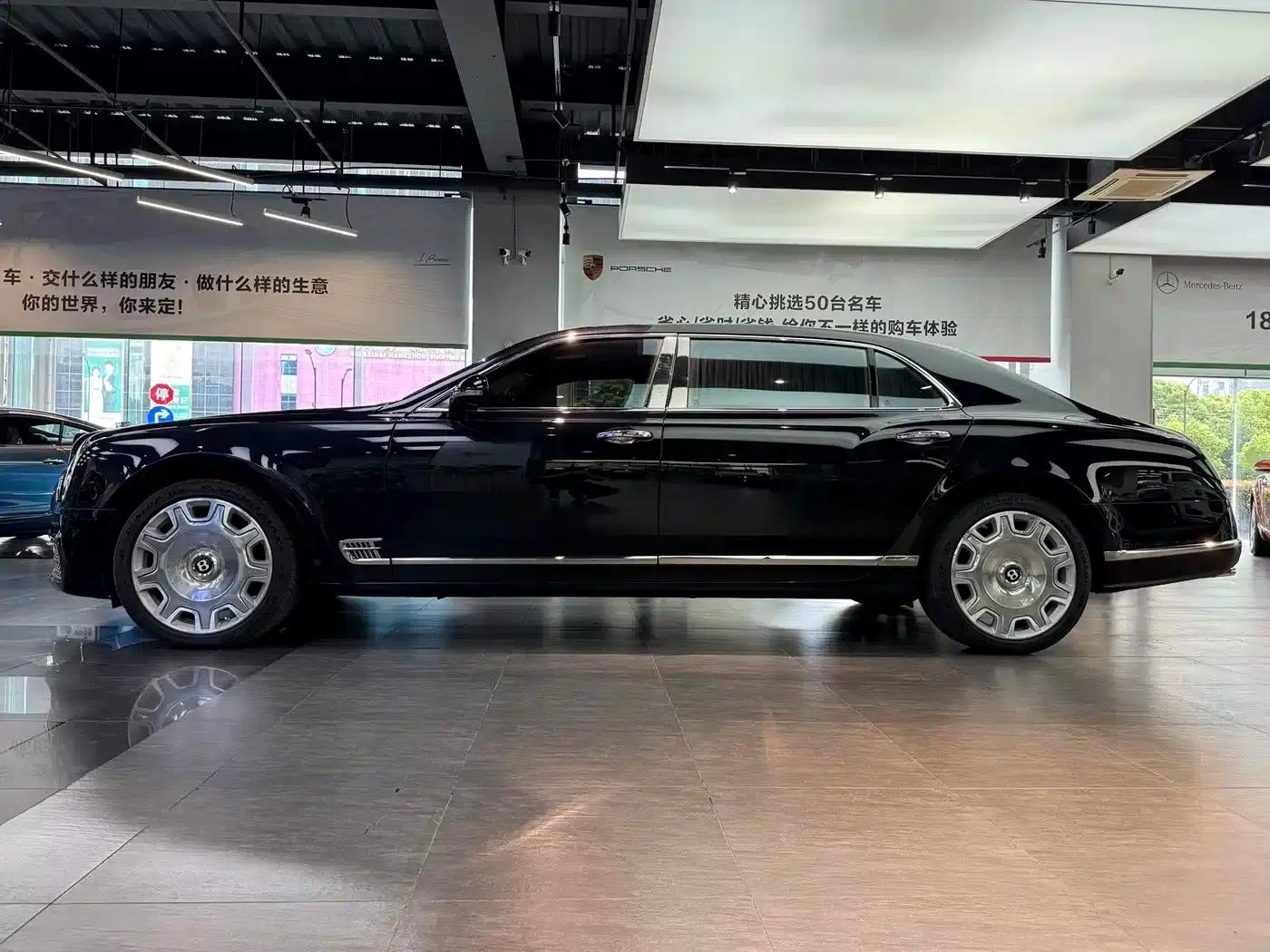 Mulsanne 2017 6.8T Long Wheelbase — миниатюра 17