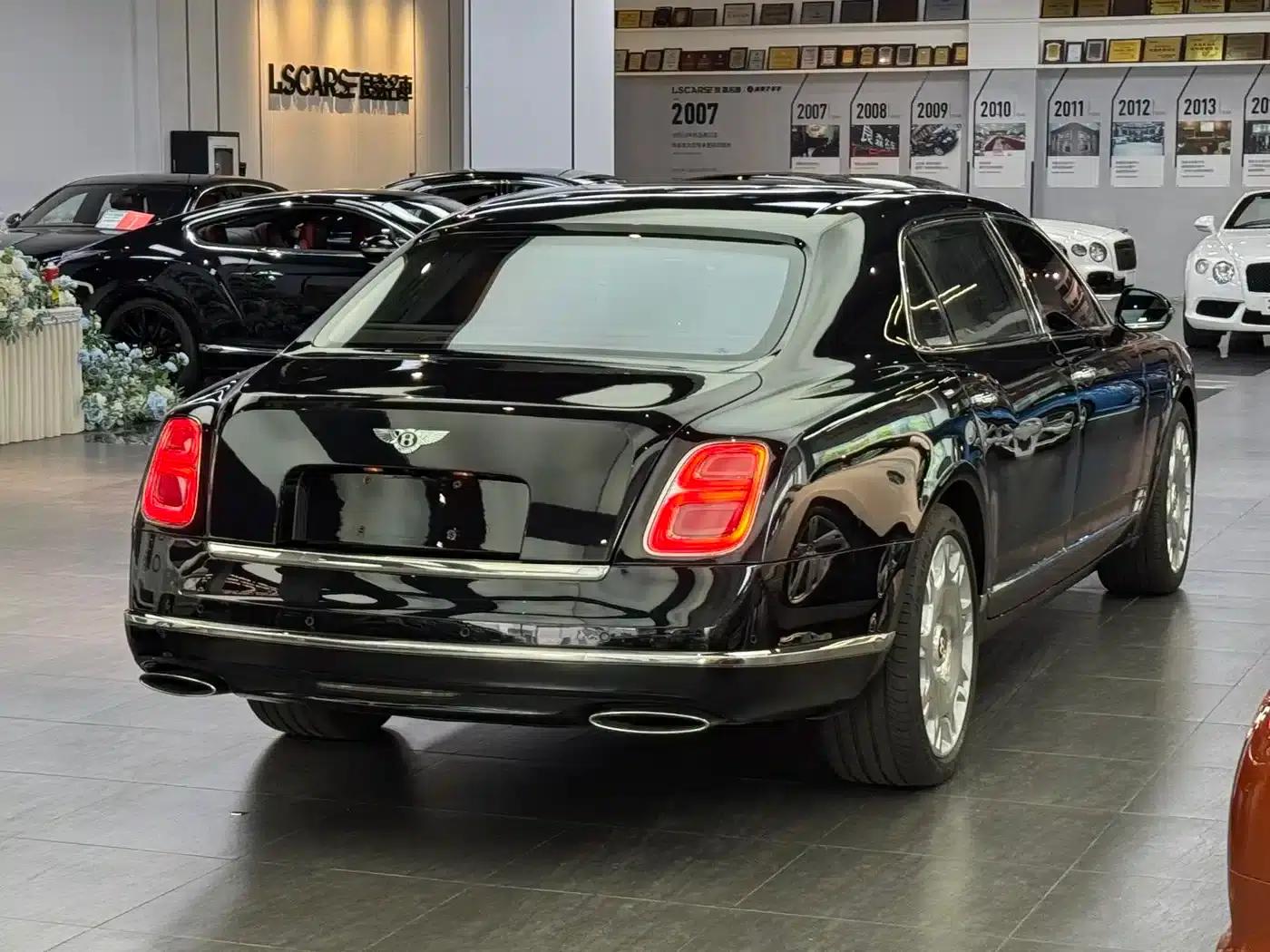 Mulsanne 2017 6.8T Long Wheelbase — миниатюра 6