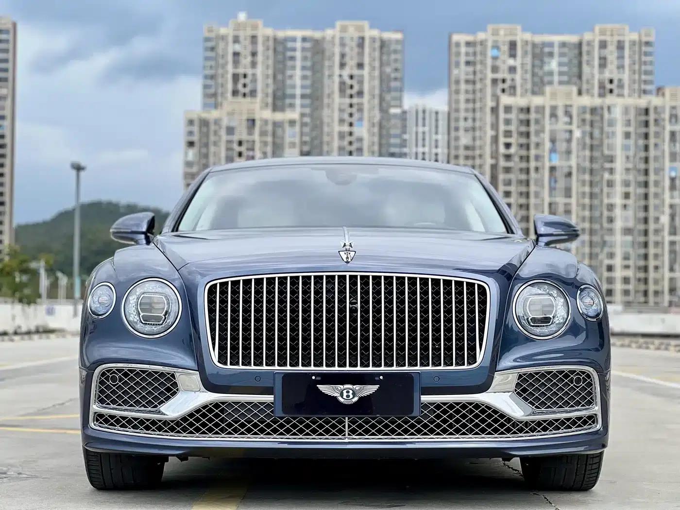 2022 Flying Spur Plug-in Hybrid 2.9T V6 — миниатюра 2