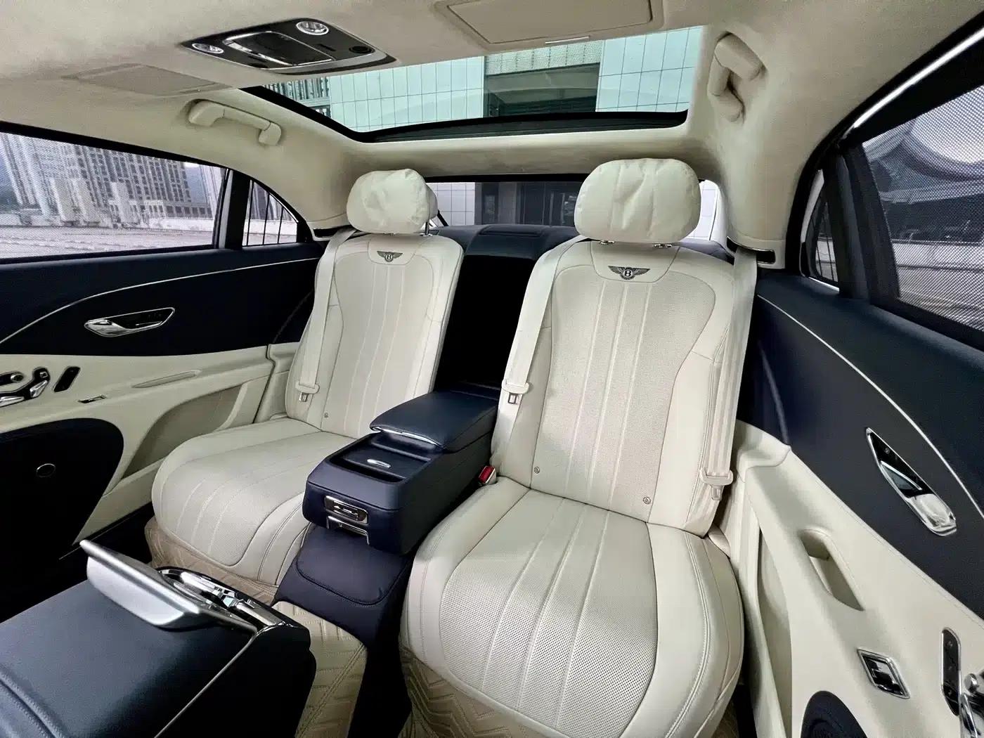 2022 Flying Spur Plug-in Hybrid 2.9T V6 — миниатюра 11
