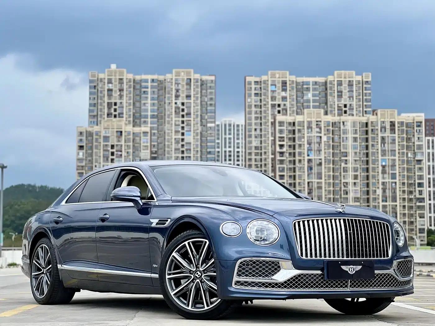 2022 Flying Spur Plug-in Hybrid 2.9T V6 — миниатюра 3