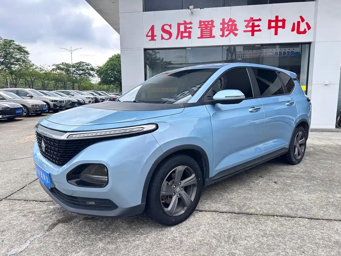 Baojun RM-5 2019 1.5T CVT 24-Hour Online Elite 6-Seater — миниатюра 1