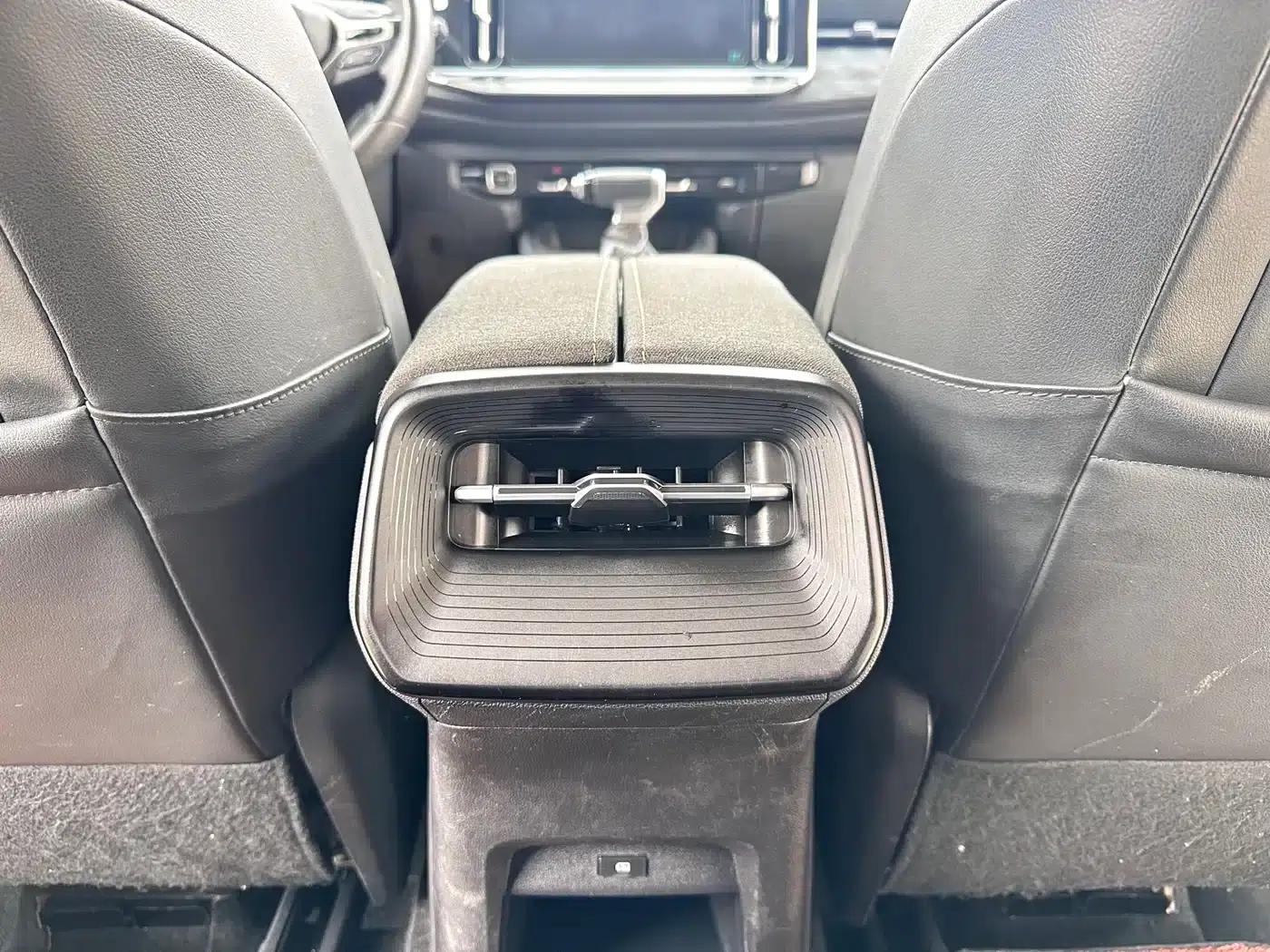 Baojun RM-5 2019 1.5T CVT 24-Hour Online Elite 6-Seater — миниатюра 12