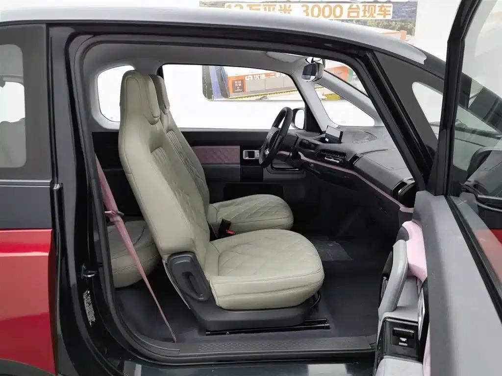 Baojun E300 2020 Interstellar Intelligent Driving Edition — миниатюра 23