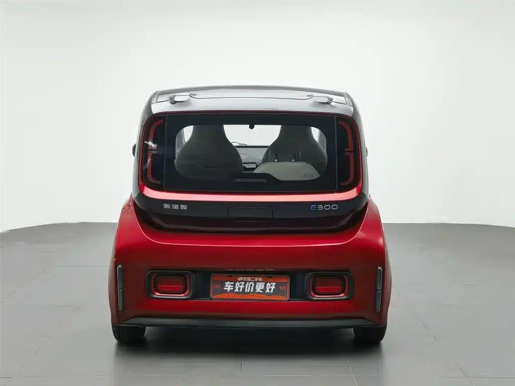 Baojun E300 2020 Interstellar Intelligent Driving Edition — миниатюра 4