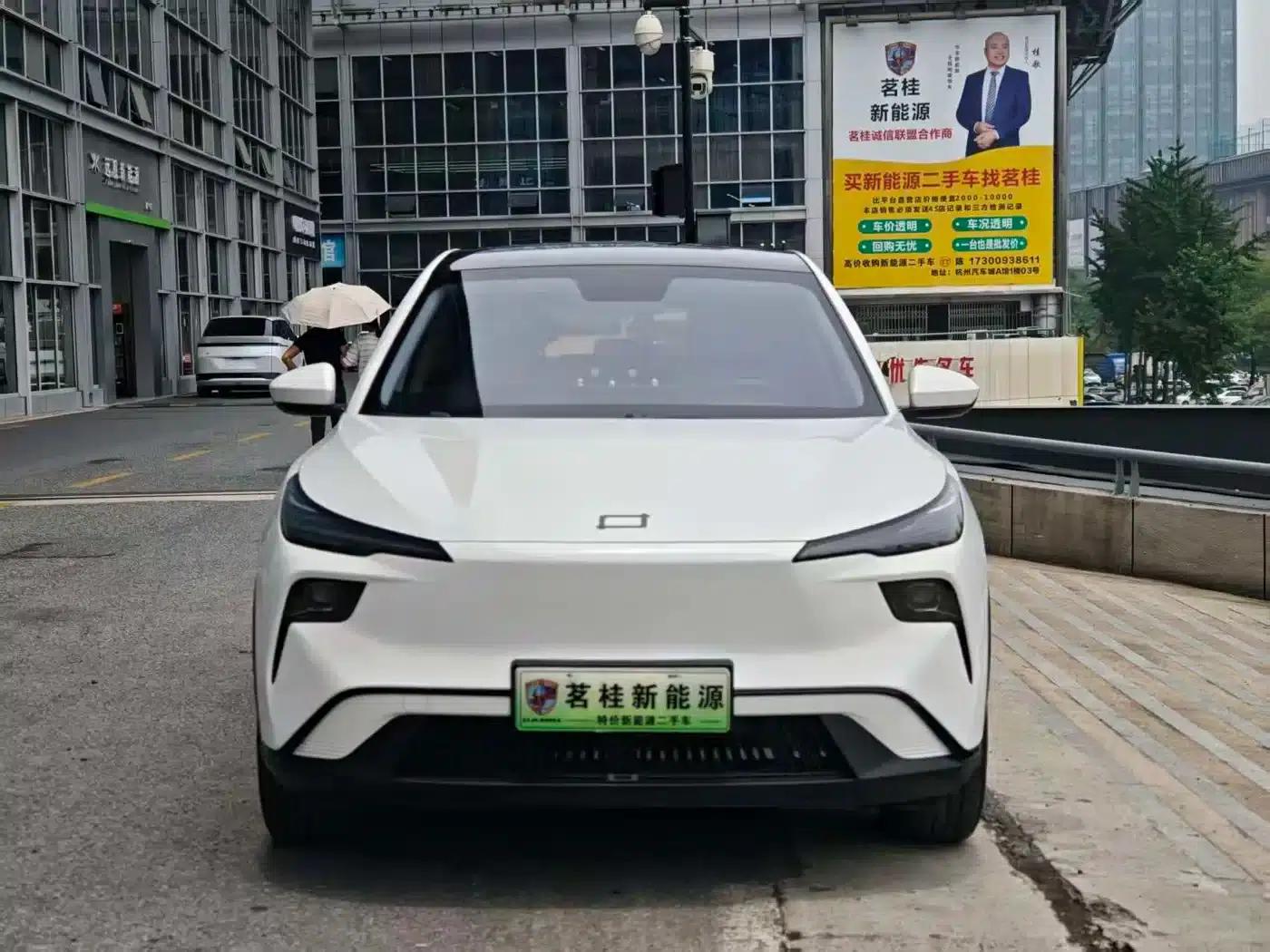 Yueyi 03 2025 Model 565km Enjoy Edition — миниатюра 2