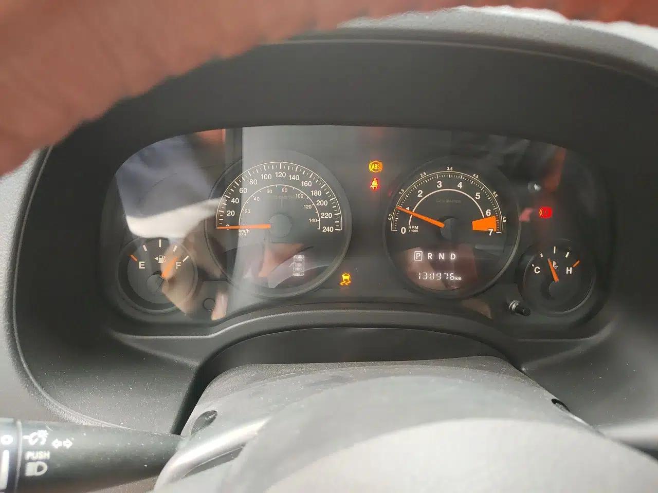 Jeep Patriot 2014 2.4L Sport Edition — миниатюра 11