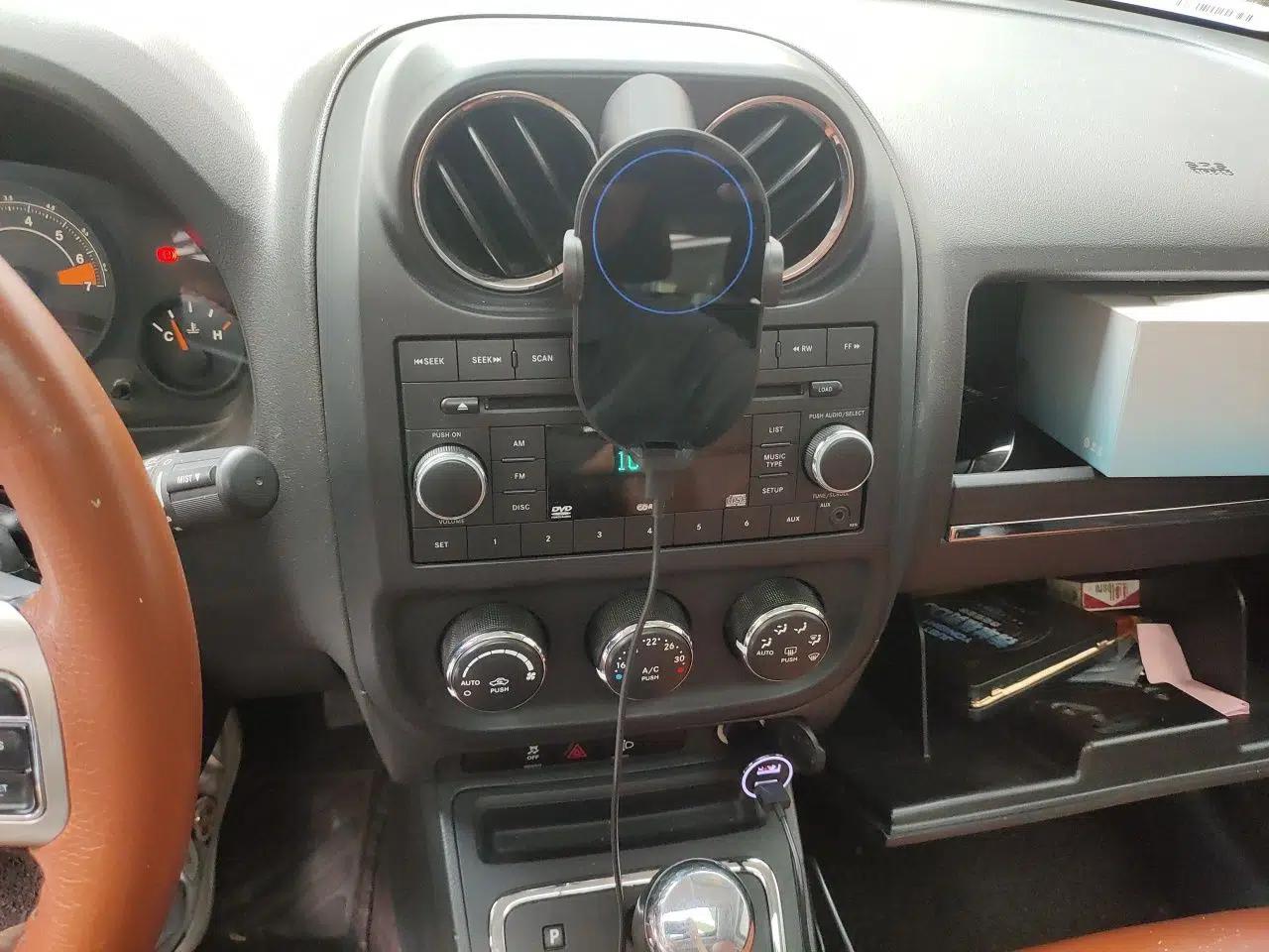 Jeep Patriot 2014 2.4L Sport Edition — миниатюра 13