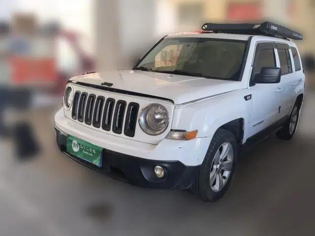 Jeep Patriot 2012 2.4 Luxury Edition