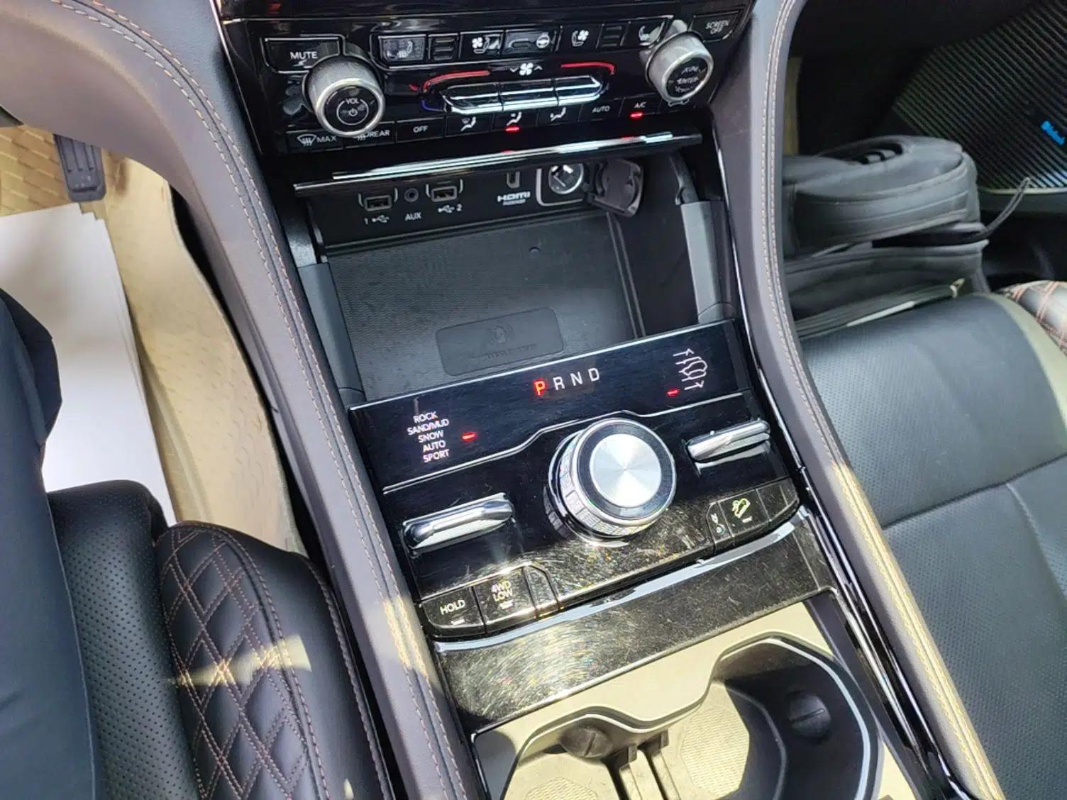 Jeep Grand Cherokee New Energy 2023 4xe Summit Edition — миниатюра 16